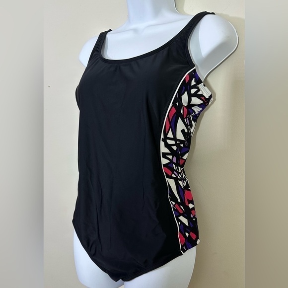 Catalina sz 16-18  swimsuit black with print fabric on the sides - Picture 6 of 9